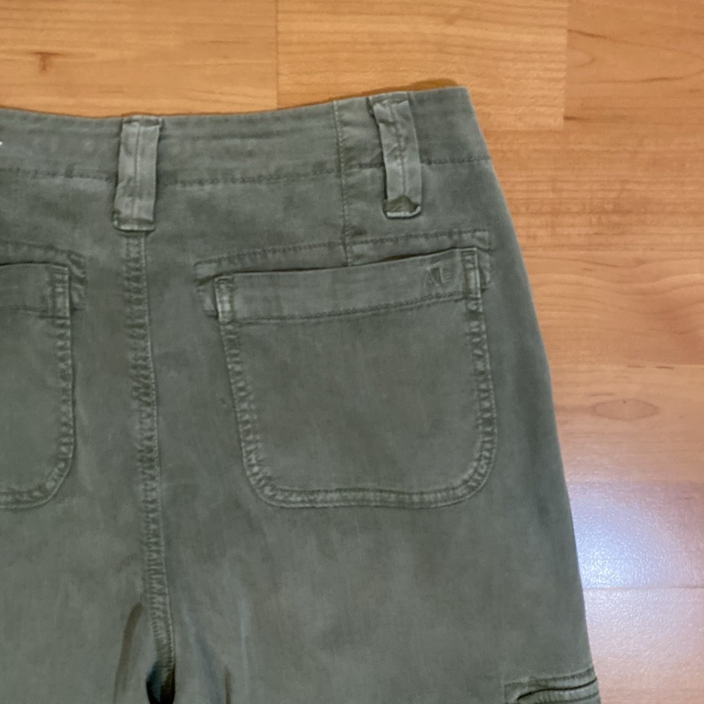 American Eagle High Rise Baggy Wide Leg Cargo Pants Olive Green‎ Size 0 Short - Picture 10 of 12